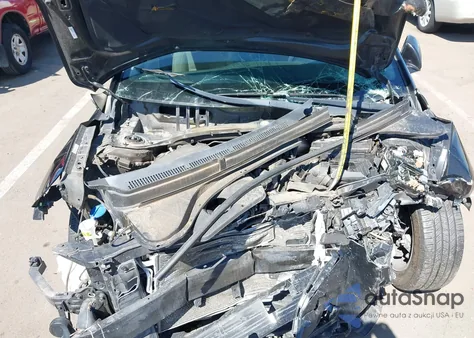 2020 Hyundai Elantra Sel z USA, uszkodzony, nr VIN KMHD84LF9LU921661